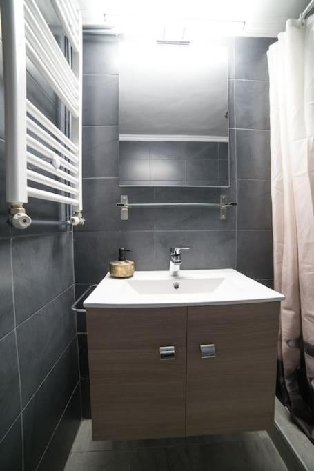 Markopoulosapartments Nea Moudania Bagian luar foto