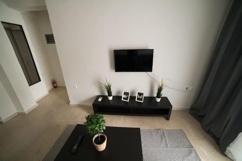 Markopoulosapartments Nea Moudania Bagian luar foto
