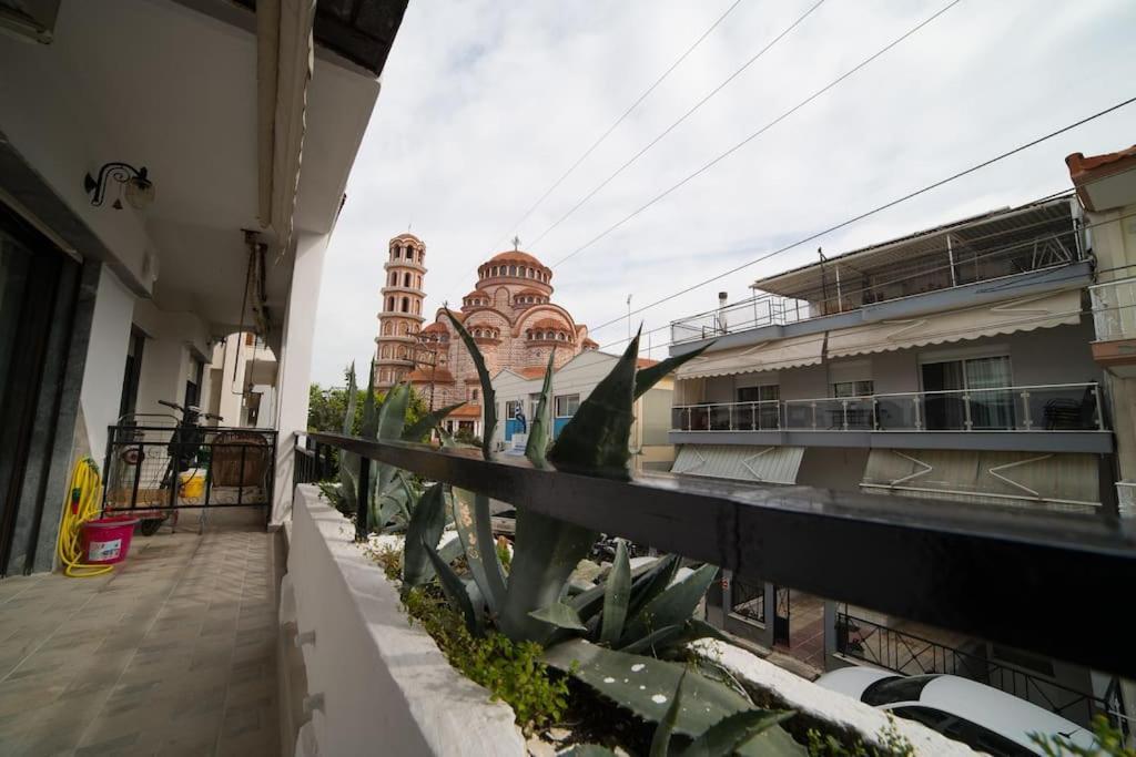 Markopoulosapartments Nea Moudania Bagian luar foto